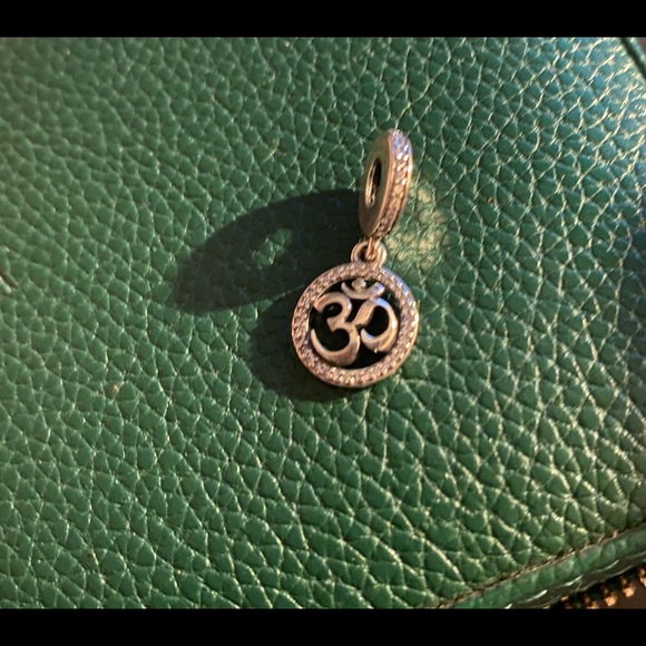 Pandora silver 925 Om charm - Picture 1 of 2